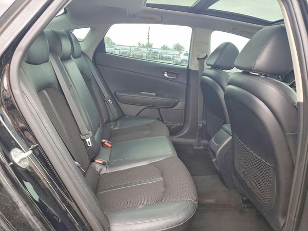 2019 KIA OPTIMA LX, S