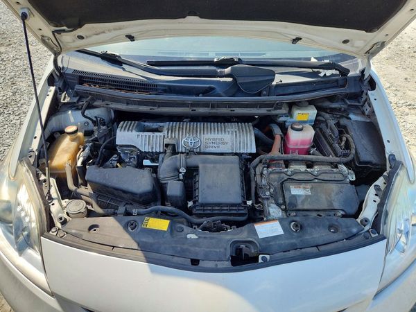 2015 TOYOTA PRIUS
