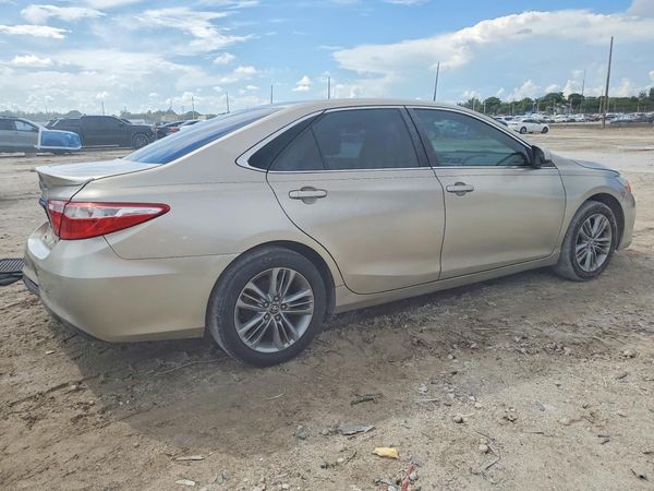 2016 TOYOTA CAMRY