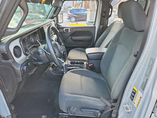 2024 JEEP WRANGLER Sport — DENT
