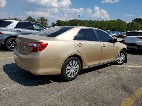 2012 TOYOTA CAMRY