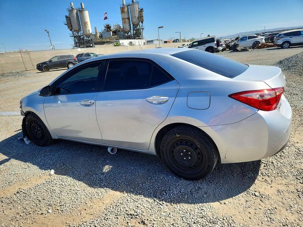 2017 TOYOTA COROLLA