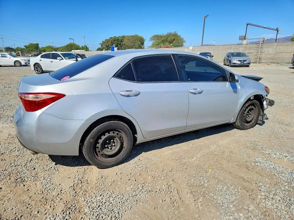 2017 TOYOTA COROLLA
