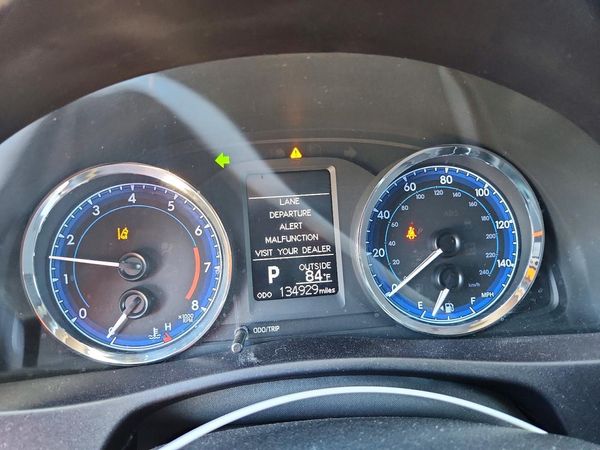 2017 TOYOTA COROLLA