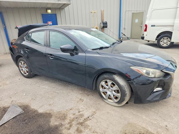 2016 MAZDA 3 SV/Base