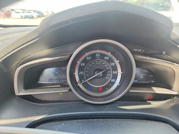 2016 MAZDA 3 SV/Base