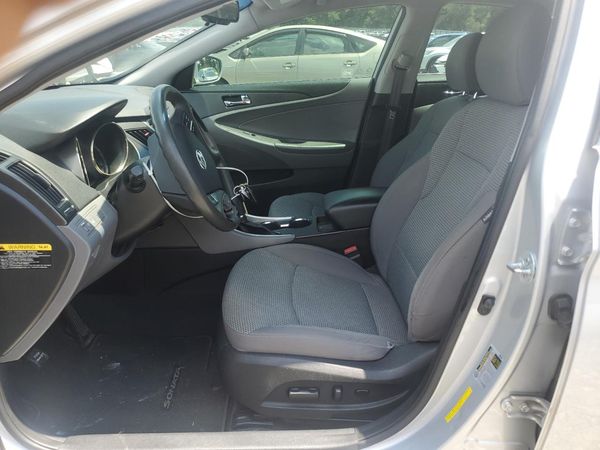 2012 HYUNDAI SONATA