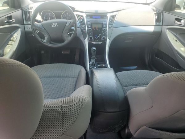 2012 HYUNDAI SONATA