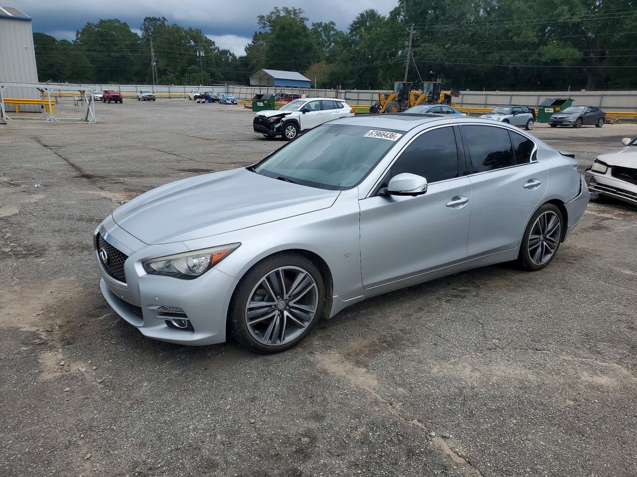 2014 INFINITI Q50 — Front 3/4