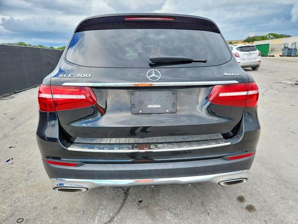 2019 MERCEDES-BENZ GLC