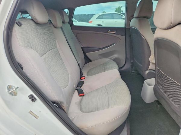 2017 HYUNDAI ACCENT SE Base