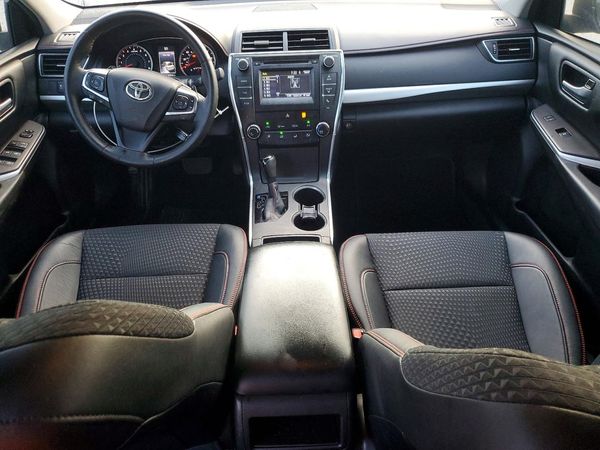 2015 TOYOTA CAMRY