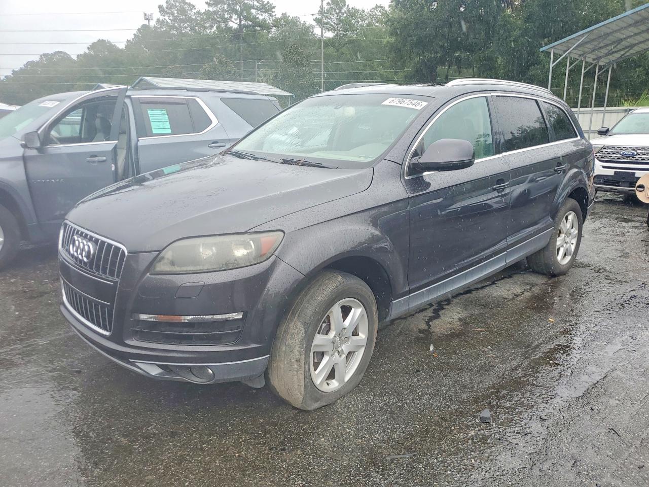 2013 AUDI Q7 Premium — Front 3/4