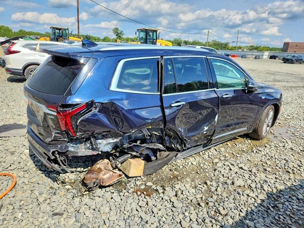 2022 CADILLAC XT6 Premium Luxury — PSRA