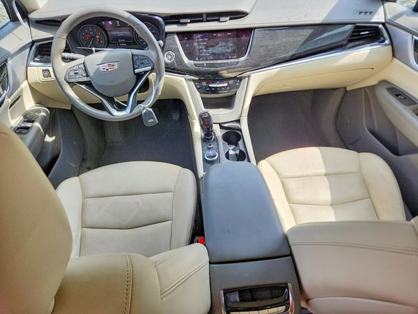 2022 CADILLAC XT6 Premium Luxury — CKPT