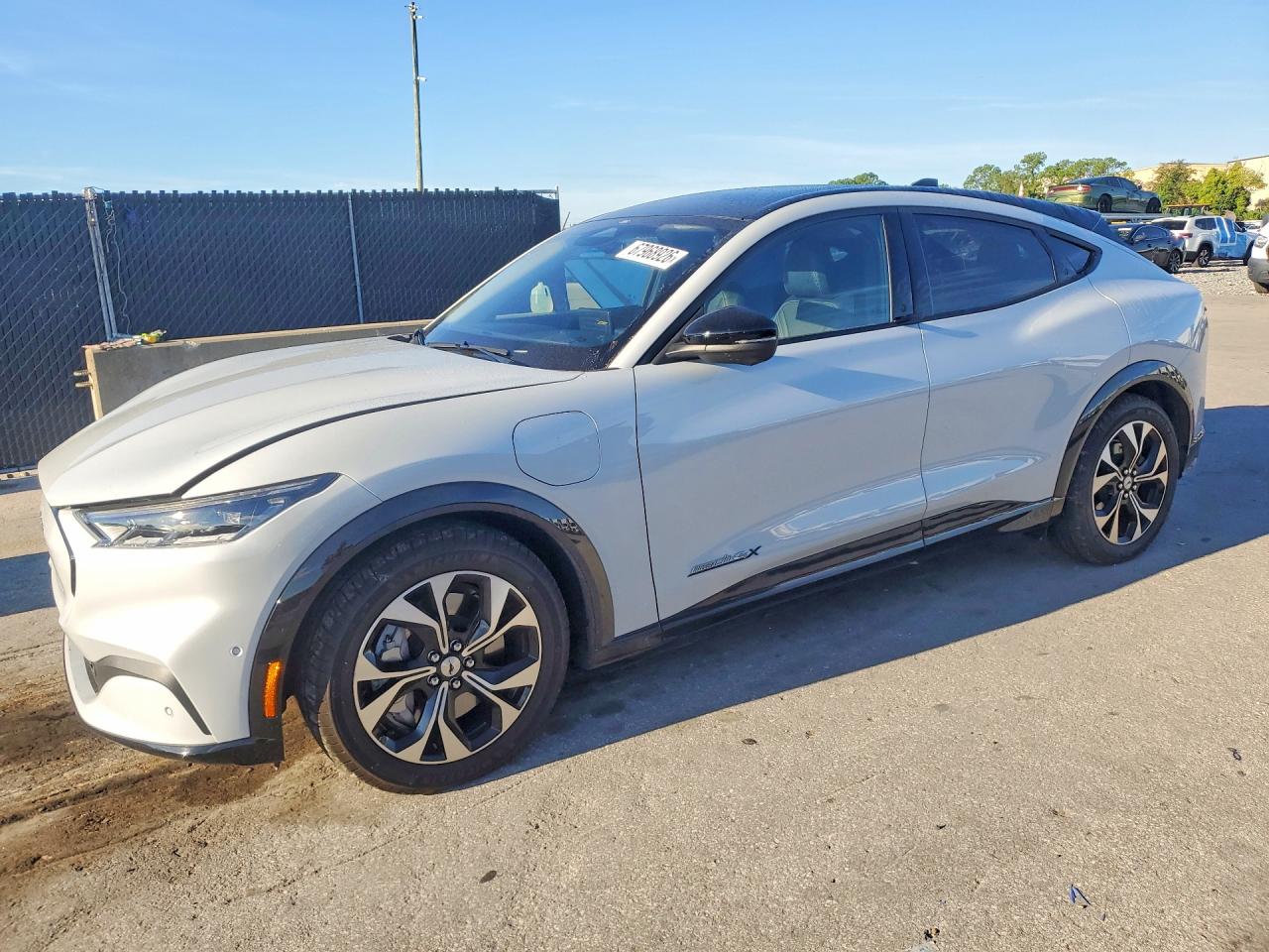 2023 FORD MUSTANG Premium
