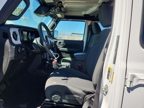 2025 JEEP WRANGLER 4-DOOR SAHARA