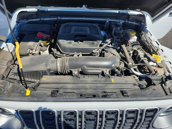 2025 JEEP WRANGLER 4-DOOR SAHARA