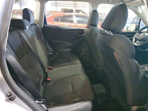 2021 SUBARU FORESTER Base