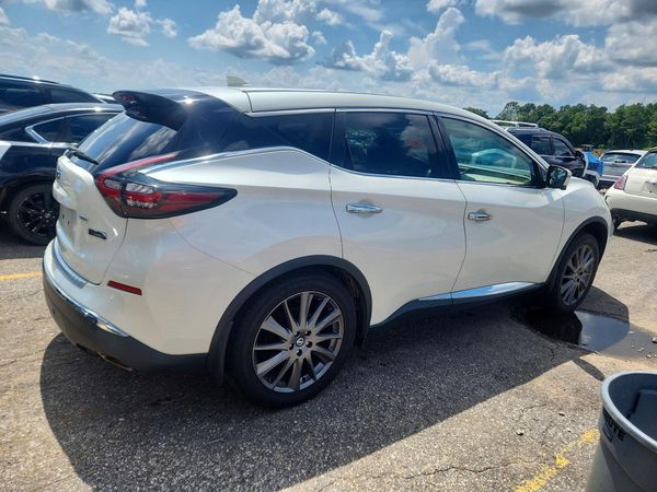 2021 NISSAN MURANO SV
