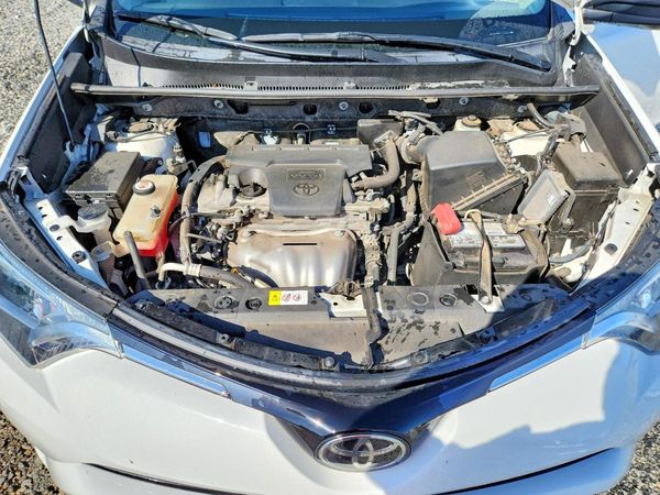 2017 TOYOTA RAV4 LE