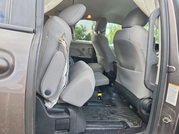 2022 TOYOTA SIENNA LE — PSRS