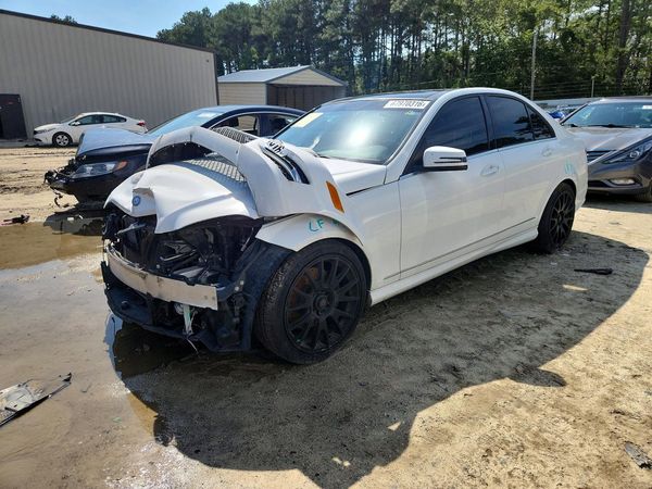 2013 MERCEDES-BENZ C C300