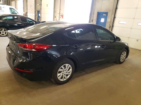 2018 HYUNDAI ELANTRA SE