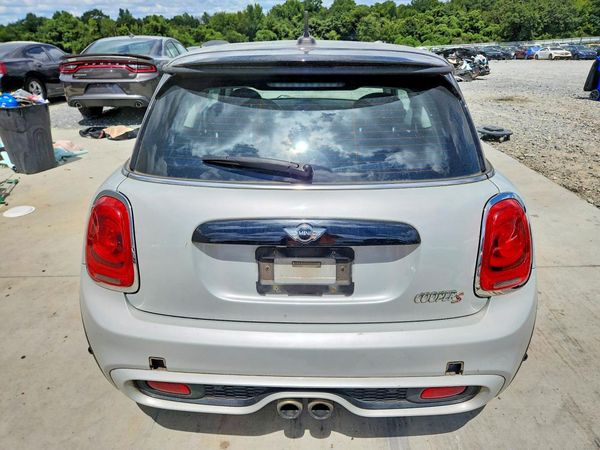 2017 MINI COOPER