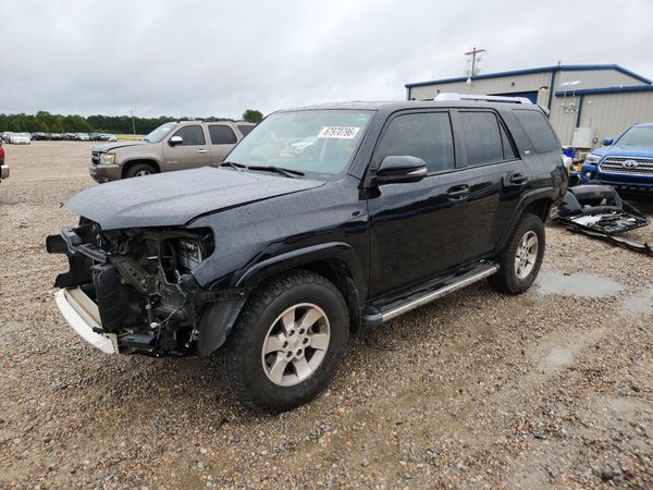 2017 TOYOTA 4RUNNER — DSFA — Front 3/4