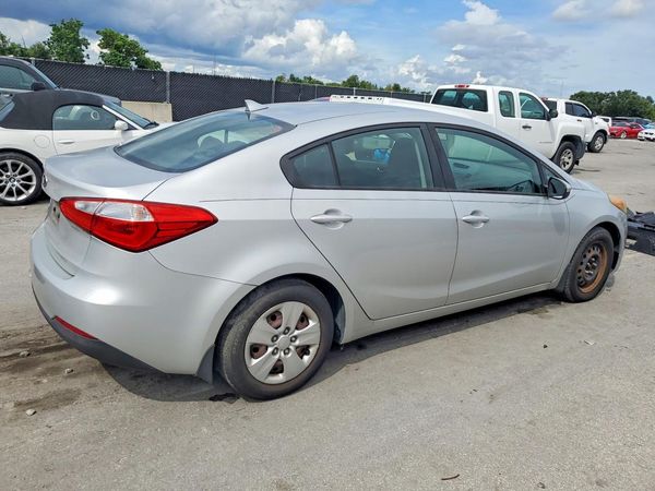 2016 KIA FORTE