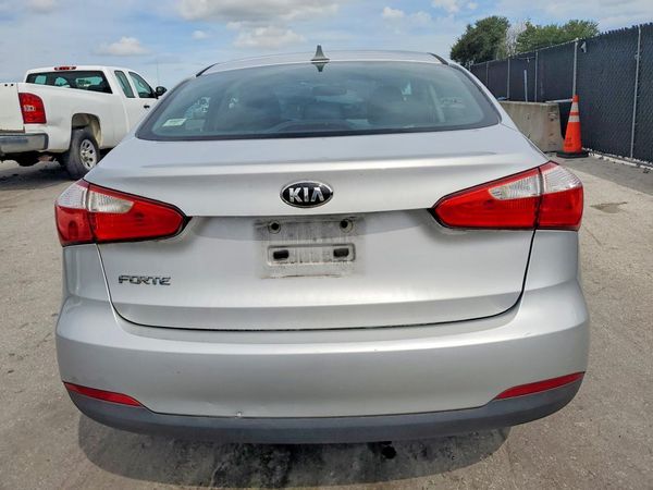 2016 KIA FORTE