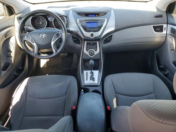 2012 HYUNDAI ELANTRA
