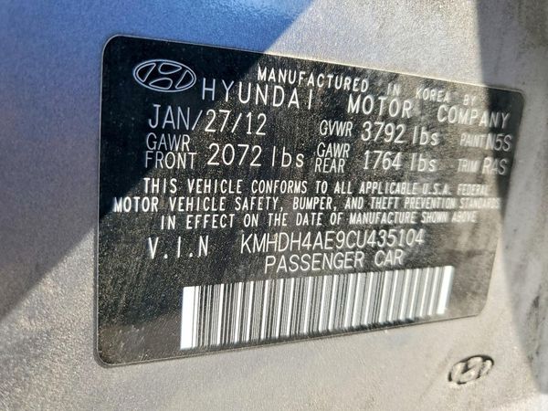 2012 HYUNDAI ELANTRA