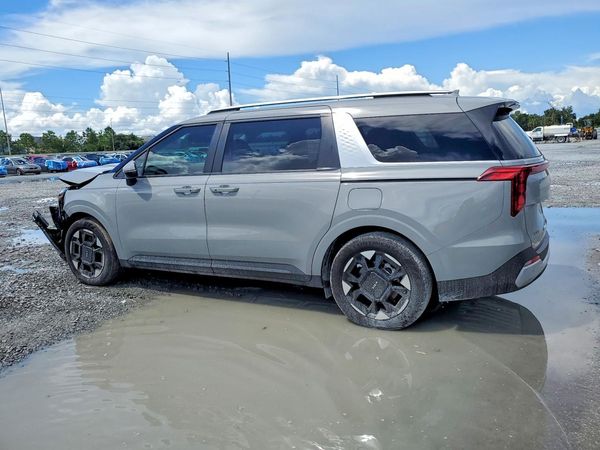 2026 KIA CARNIVAL