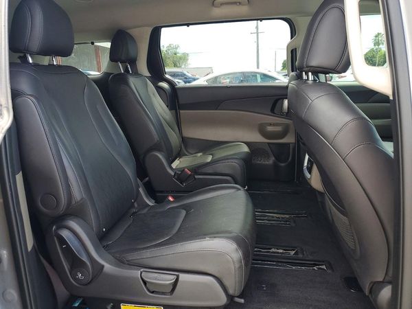 2026 KIA CARNIVAL