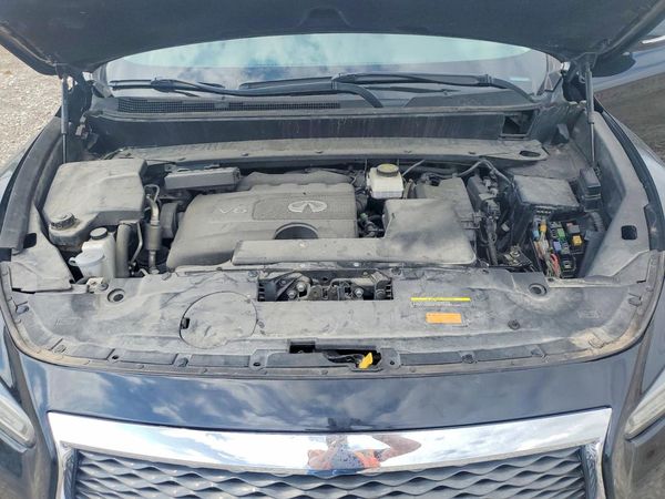 2017 INFINITI QX60 — Engine bay
