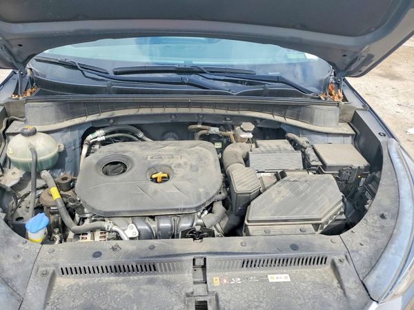 2021 HYUNDAI TUCSON SE