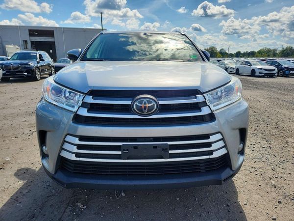 2019 TOYOTA HIGHLANDER