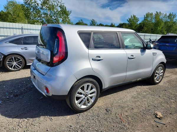 2018 KIA SOUL