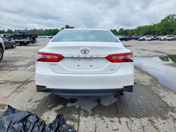 2019 TOYOTA CAMRY