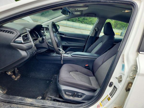 2019 TOYOTA CAMRY