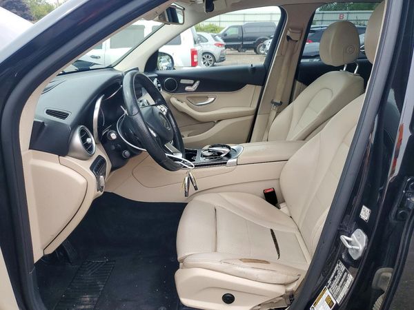 2016 MERCEDES-BENZ GLC