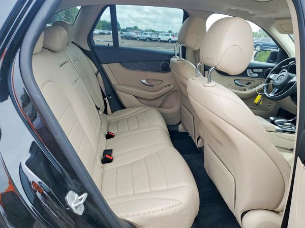 2016 MERCEDES-BENZ GLC