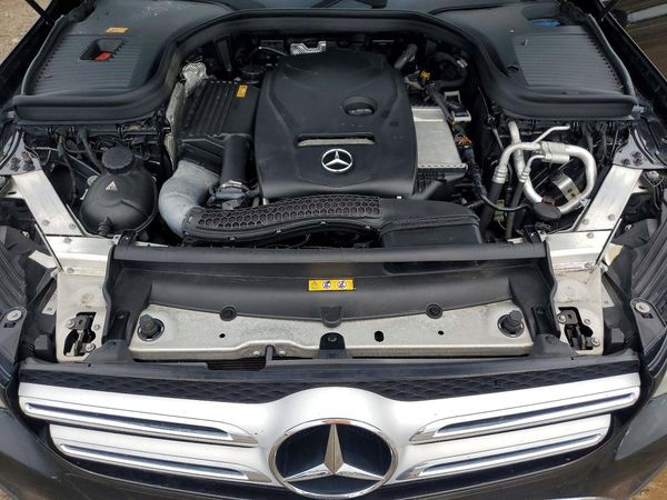 2016 MERCEDES-BENZ GLC