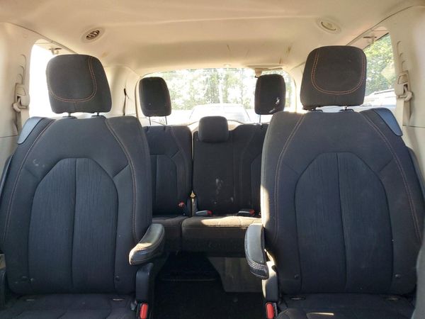 2017 CHRYSLER PACIFICA LX