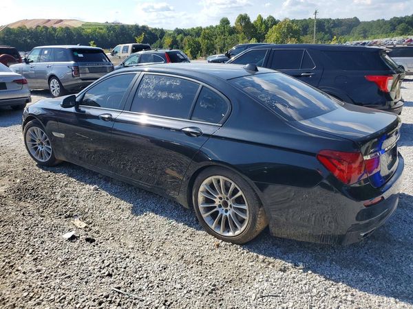 2014 BMW 750