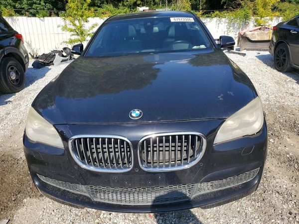 2014 BMW 750