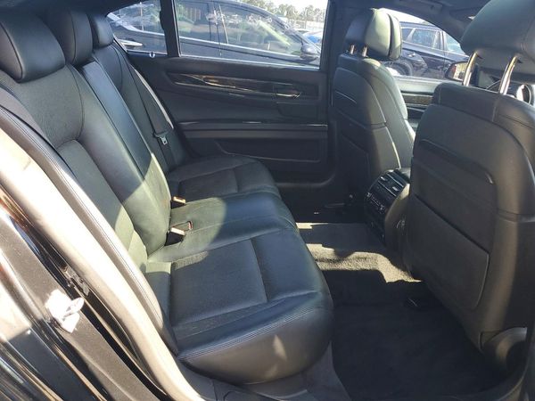 2014 BMW 750