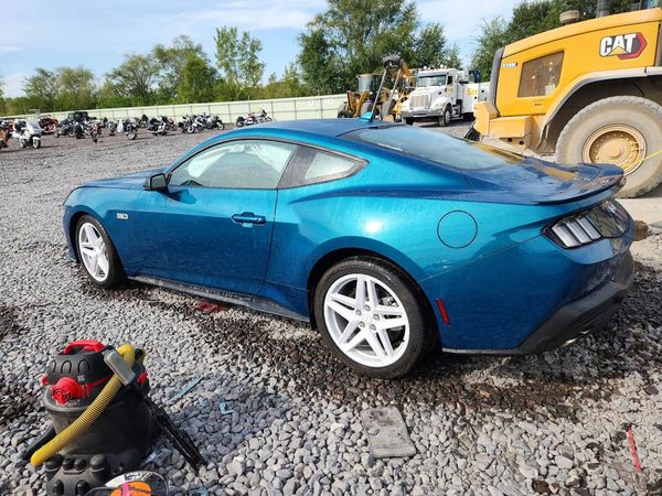 2026 FORD MUSTANG